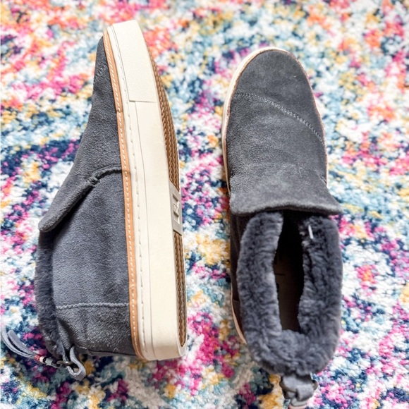 TOMS Women's Paxton Mid Cut Slip-on Forged Iron Grey Suede Faux Fur - Picture 9 of 12